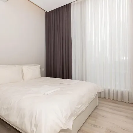 Mdern And Spacious A Apartment *